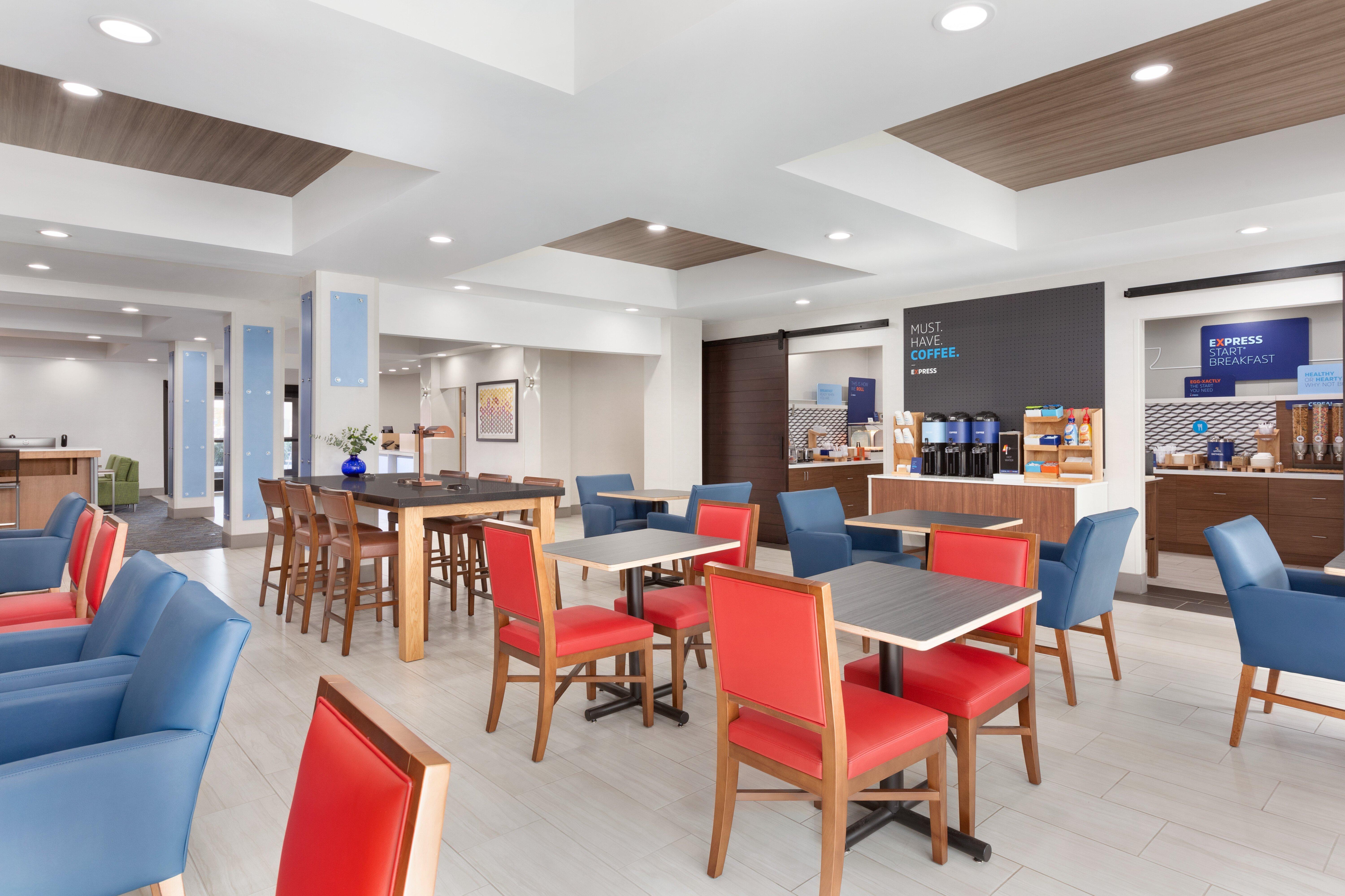 Holiday Inn Express & Suites Merced - Yosemite Natl Pk Area By Ihg Exterior foto