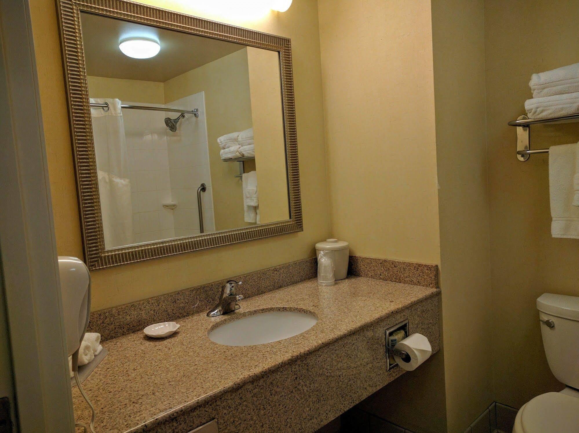 Holiday Inn Express & Suites Merced - Yosemite Natl Pk Area By Ihg Exterior foto